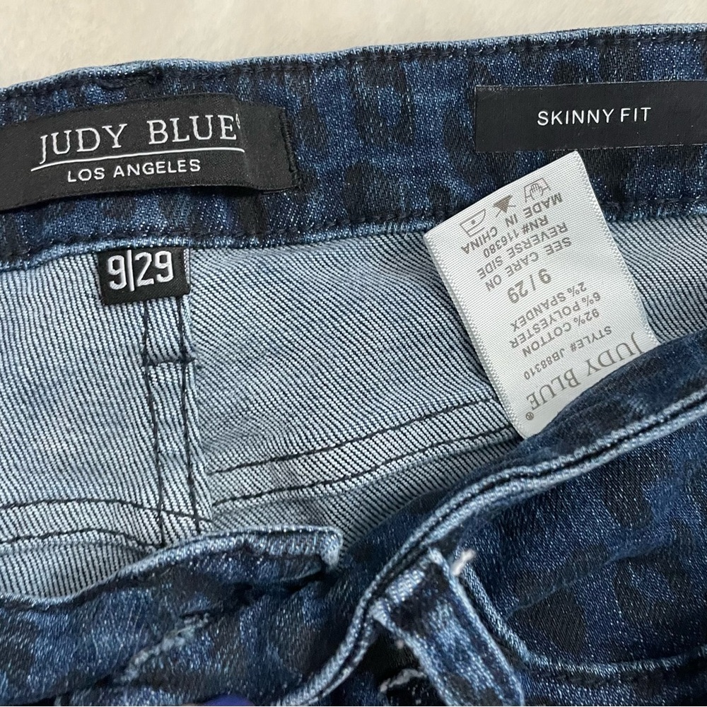 Judy Blue Dark Blue Leopard Skinny Jeans - Picture 2 of 3